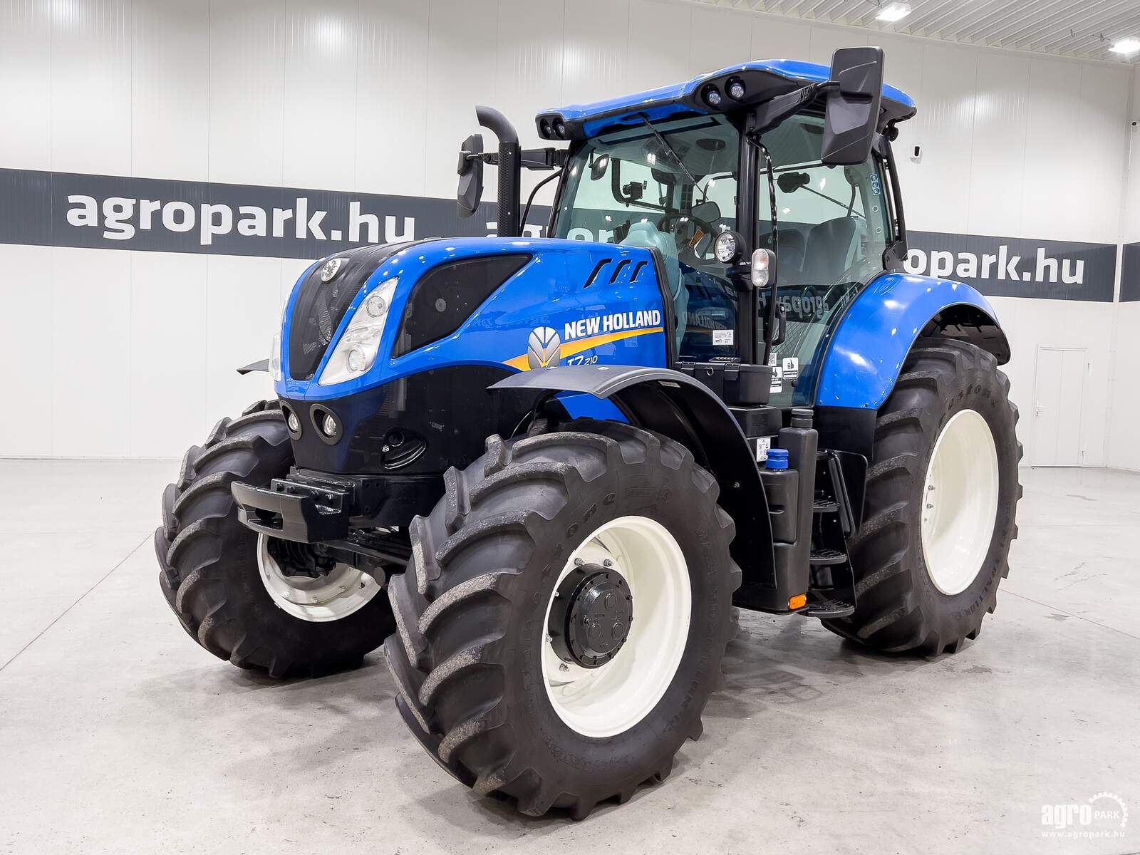 DEMO New Holland  (572 hours) - AGROPARK - Value in Agriculture